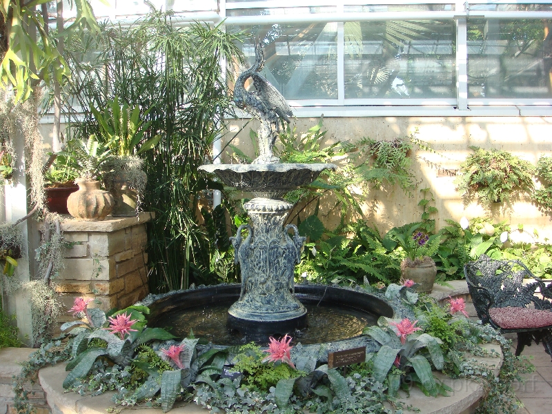 Western Michigan [2009] 145.JPG - Scenes from Frederik Meijer Gardens & Sculpture Park.